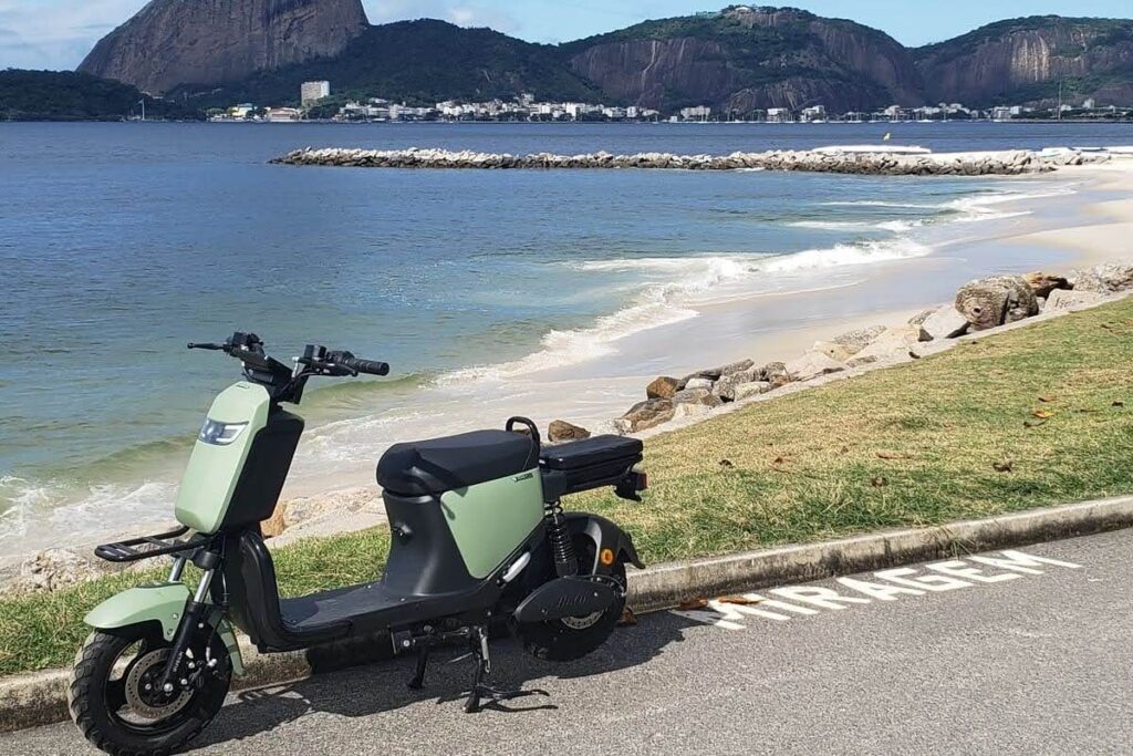 Como carregar a sua moto elétrica?